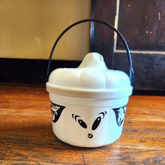 McDonald's Holiday Vintage 993 Mcdonalds Halloween Happy Meal White